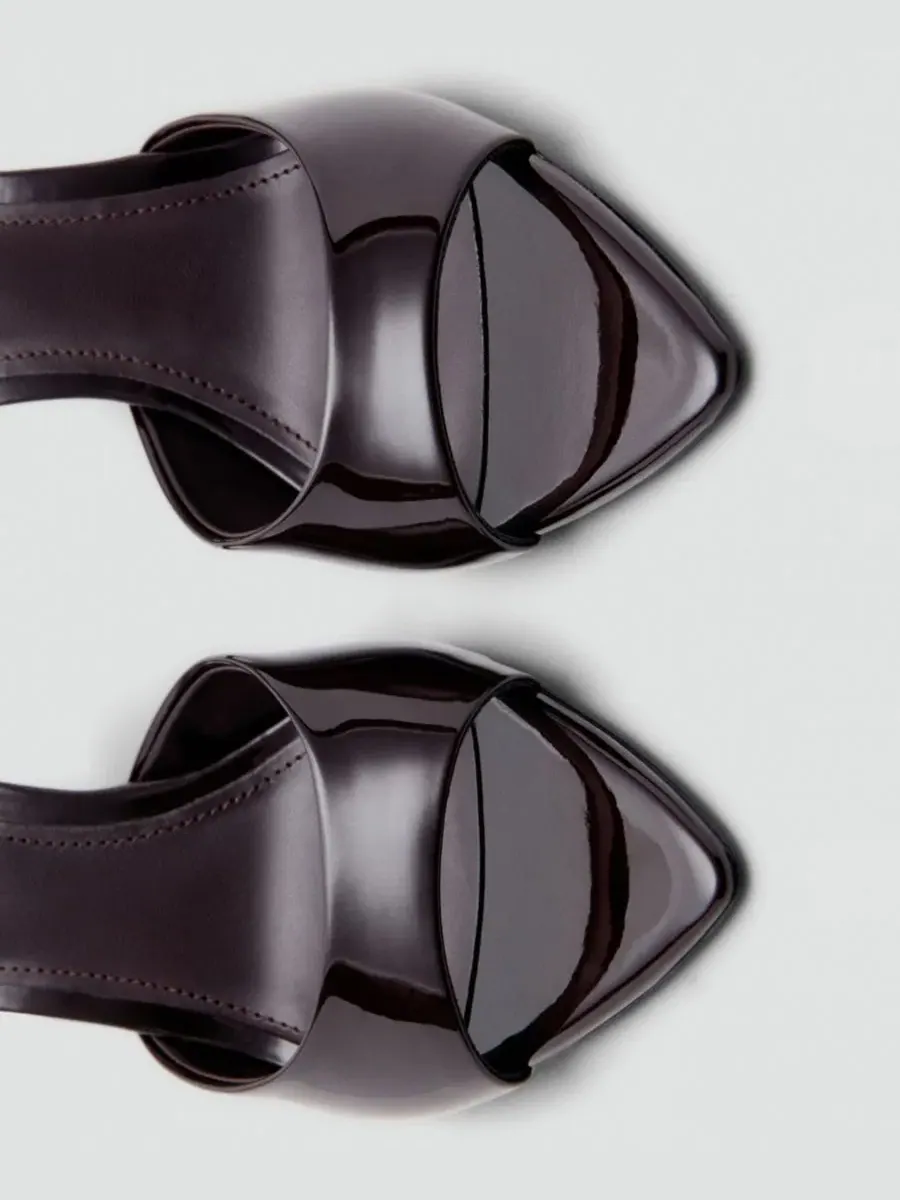Босоножки на каблуке из лаковой кожи, с открытым носком, модель Slingback MANGO — изображение 3 из 4, темный красный
