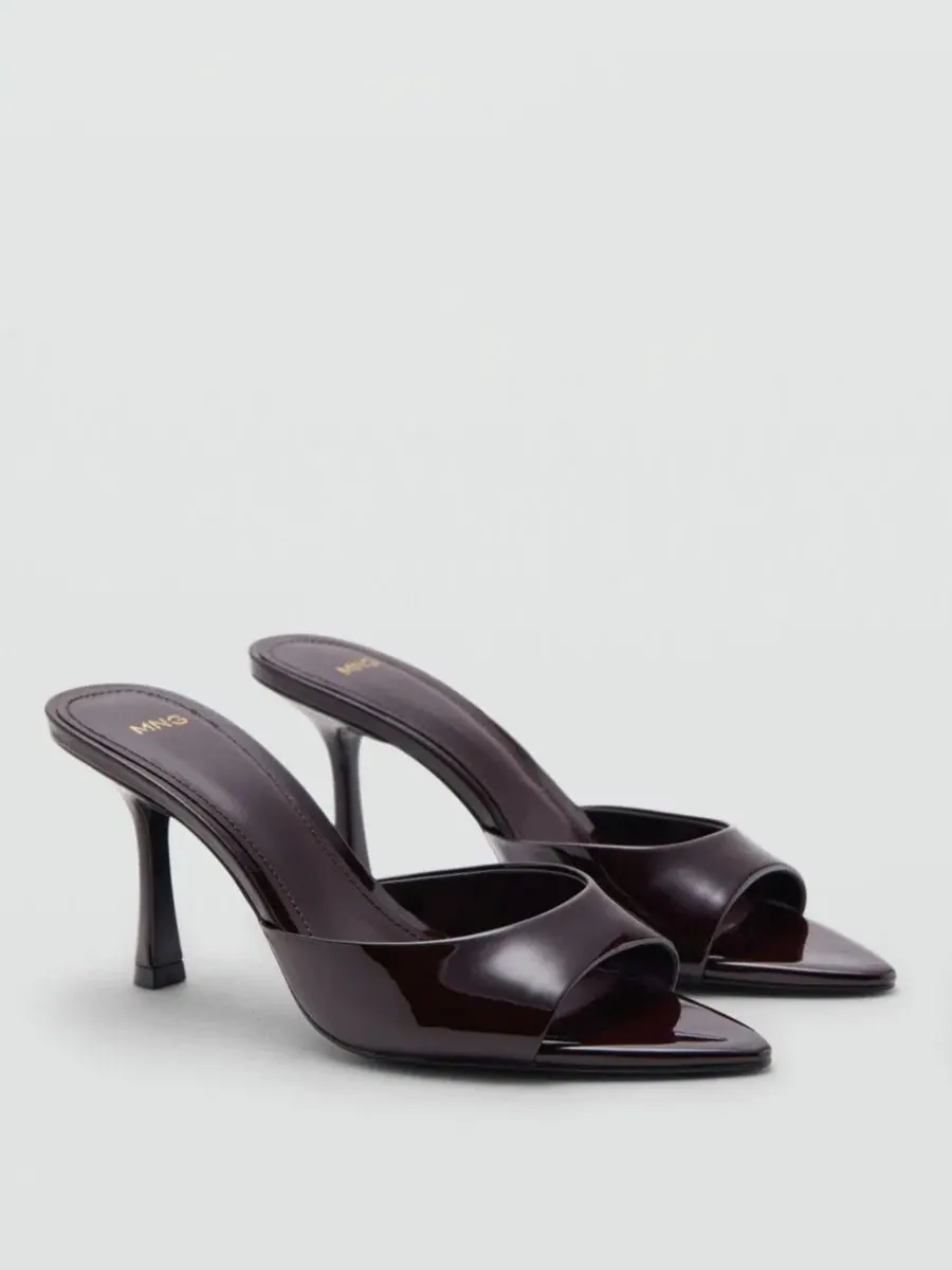 Босоножки на каблуке из лаковой кожи, с открытым носком, модель Slingback MANGO — изображение 4 из 4, темный красный