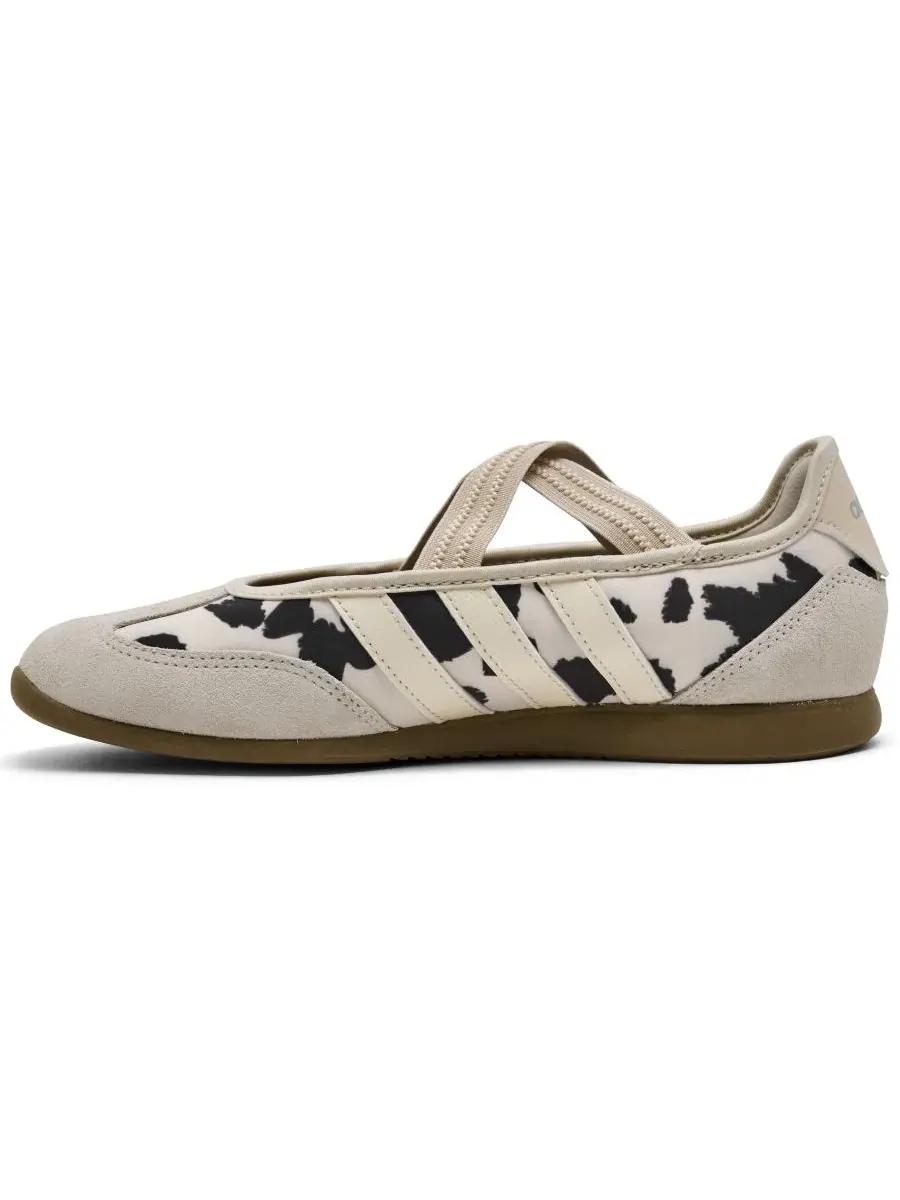 Кроссовки-мэри джейн с принтом коровы Barreda Mary Jane Cow Print Sneakers adidas — изображение 3 из 6, белый