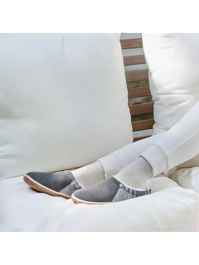 Тапочки-клоги Tahoe Minnetonka — изображение 5 из 5, серый мульти