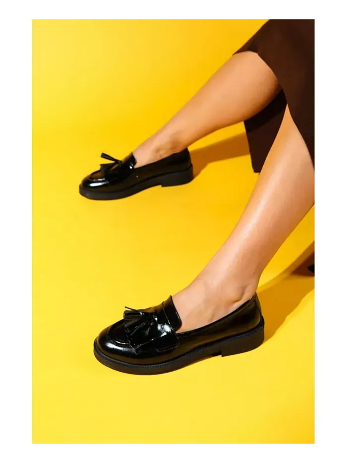 Милли Лоферы с кожаными кисточками Forever & Always Shoes — изображение 2 из 3, черный
