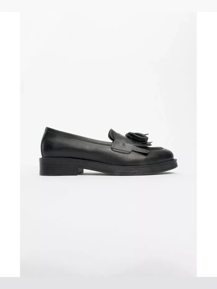 Милли Лоферы с кожаными кисточками Forever & Always Shoes — изображение 4 из 4, черный