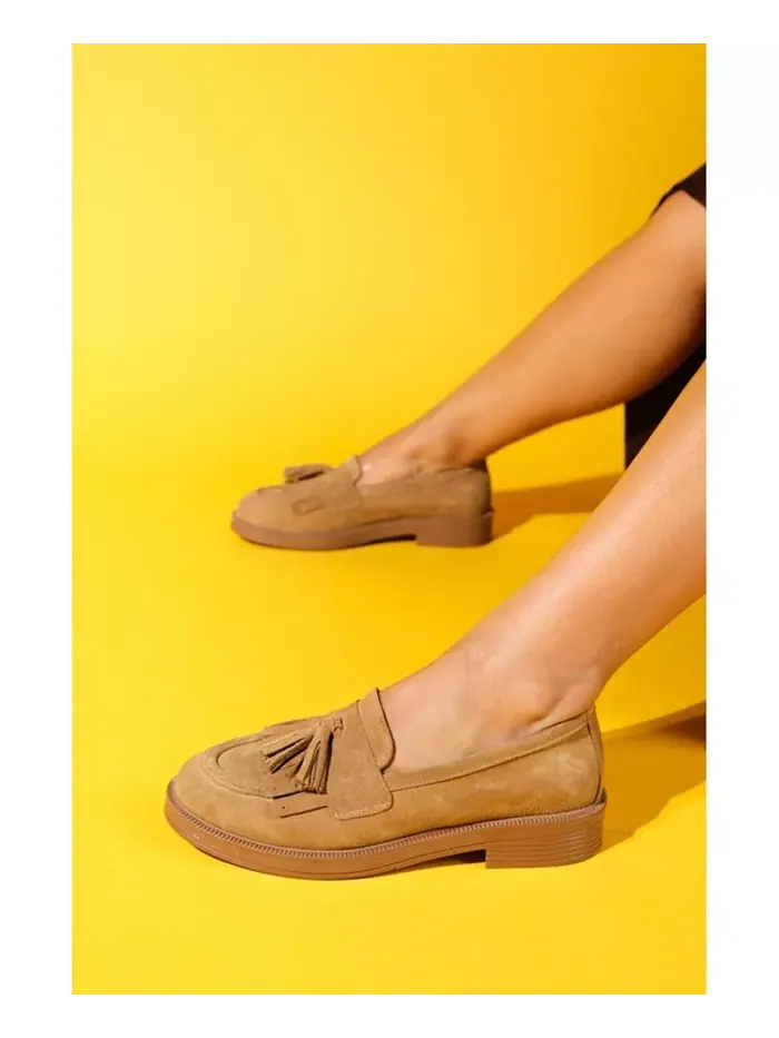 Милли Лоферы с кожаными кисточками Forever & Always Shoes — изображение 4 из 4, коньячный