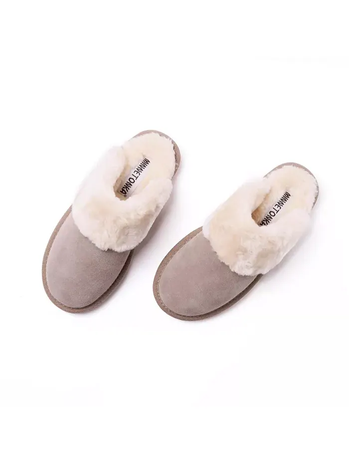 Женские уютные тапочки Carefree Scuff Minnetonka — изображение 5 из 5, бежевый/бежевый
