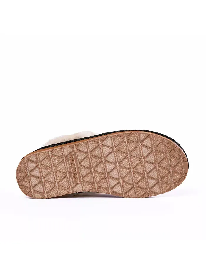Женские уютные тапочки Carefree Scuff Minnetonka — изображение 7 из 7, красный