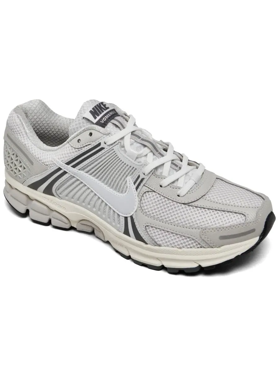 Мужские повседневные кроссовки Zoom Vomero 5 от Finish Line Nike, платиновый