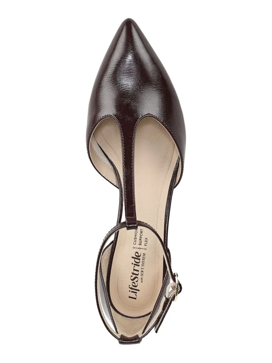 Туфли-лодочки с острым носком и низким каблуком LifeStride, Chocolate Plum Faux Patent Leather — изображение 4 из 5