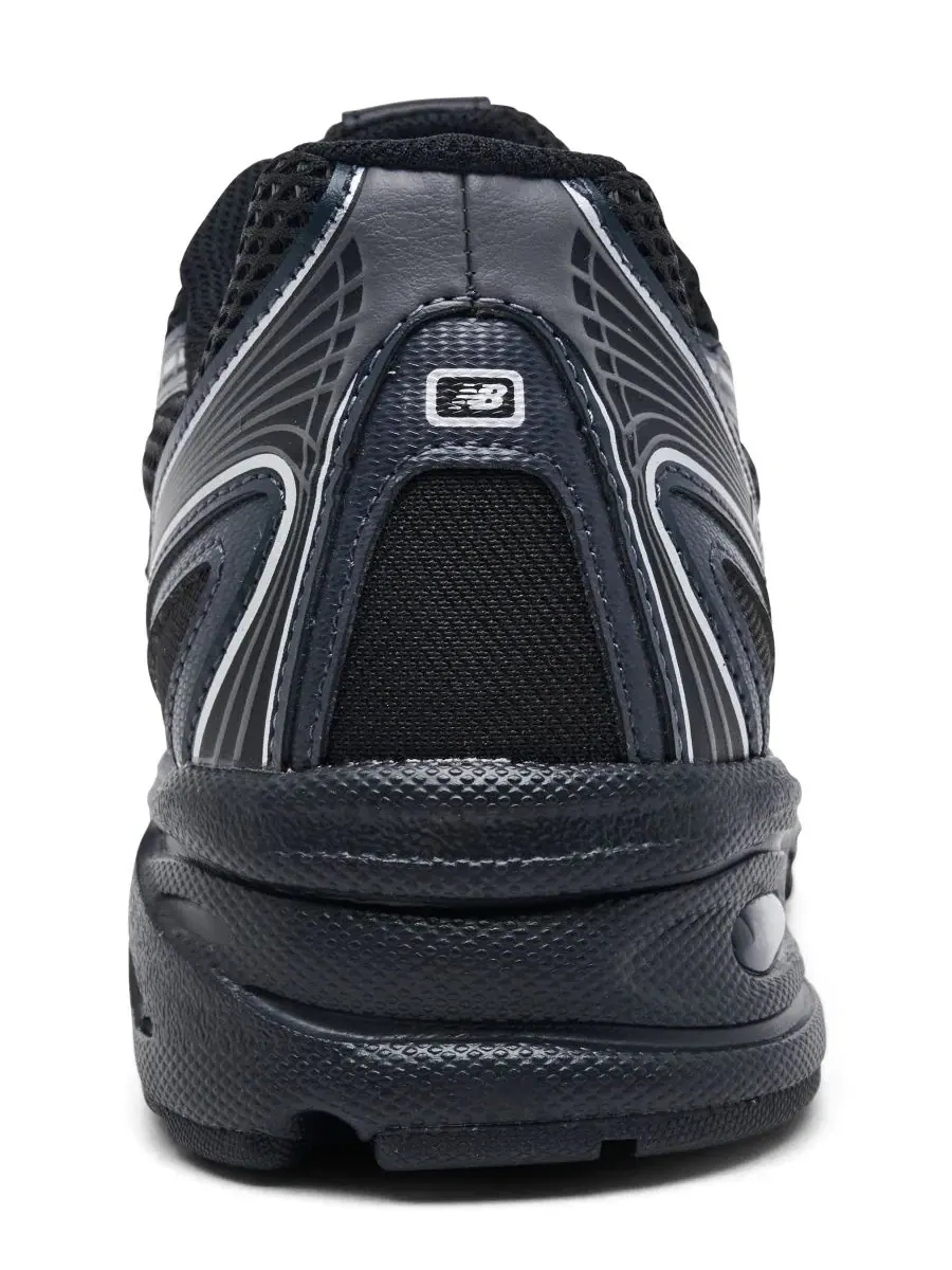 Кроссовки New Balance 740 — изображение 4 из 6, черный серебристый