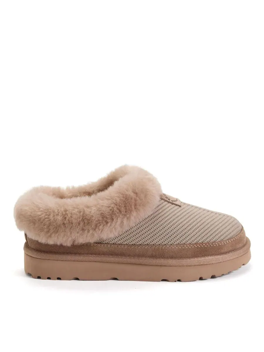 Женские тапочки-клоги Fireside by Adelaide Sport с водоотталкивающим трикотажем, из овчины — изображение 2 из 6, бежевый