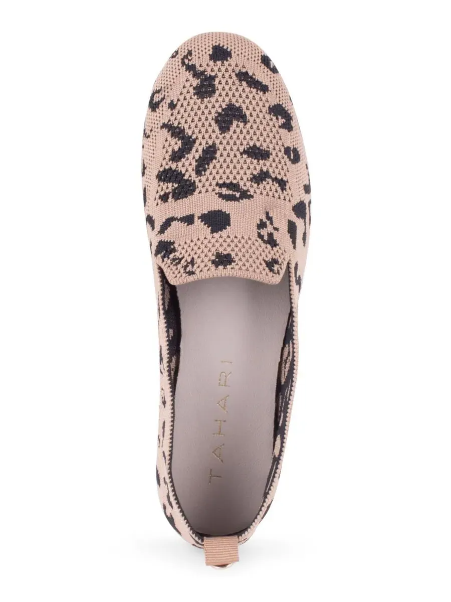 Туфли-слипоны Natalia из трикотажа Tahari — изображение 4 из 6, леопардовый