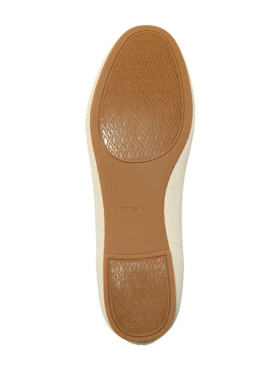 Женские лоферы-слипоны с вышивкой Audrey Round-Toe VIVAIA — изображение 4 из 5