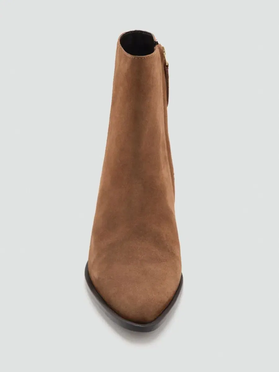 Ботильоны на каблуке из замши с острым мысом, модель Heel Suede Ankle Boot MANGO — изображение 2 из 5, коричневый