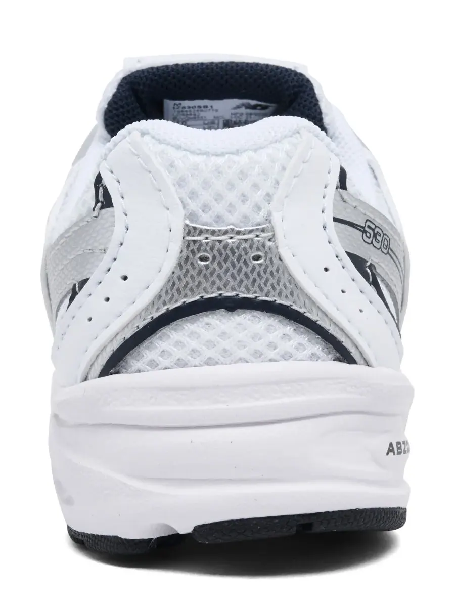 Детские кроссовки на шнуровке 530 Stretch от Finish Line New Balance — изображение 4 из 6, белый темно-синий