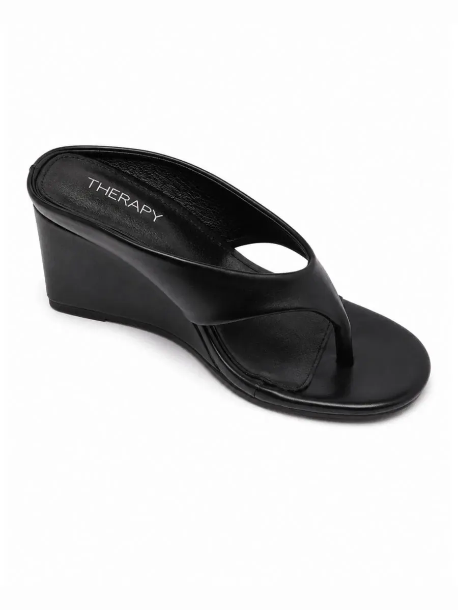 Босоножки на танкетке Sera Wedge Thong Heel Therapy Australia — изображение 1 из 8, черный