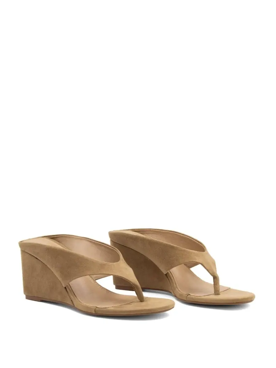 Босоножки на танкетке с широкими ремешками Sera Round Toe Wedge Thong Heel Therapy Australia — изображение 5 из 6