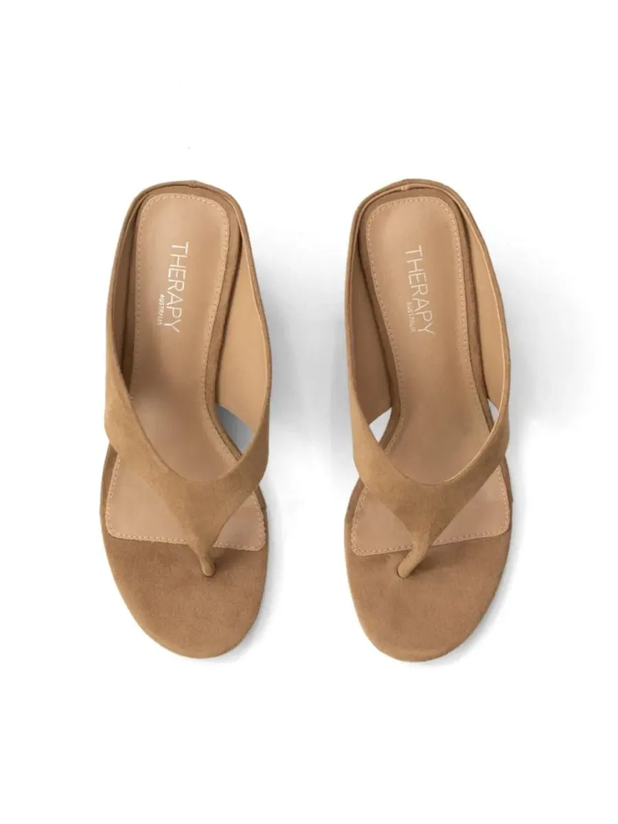 Босоножки на танкетке с широкими ремешками Sera Round Toe Wedge Thong Heel Therapy Australia — изображение 6 из 6