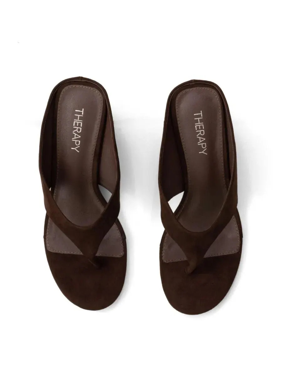 Сандалии на танкетке SERA Round Toe Wedge Thong Heel Therapy Australia, Chocolate Microsuede — изображение 6 из 6
