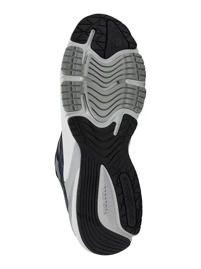 Мужские беговые кроссовки 990 V6 от Finish Line New Balance — изображение 11 из 11, серый