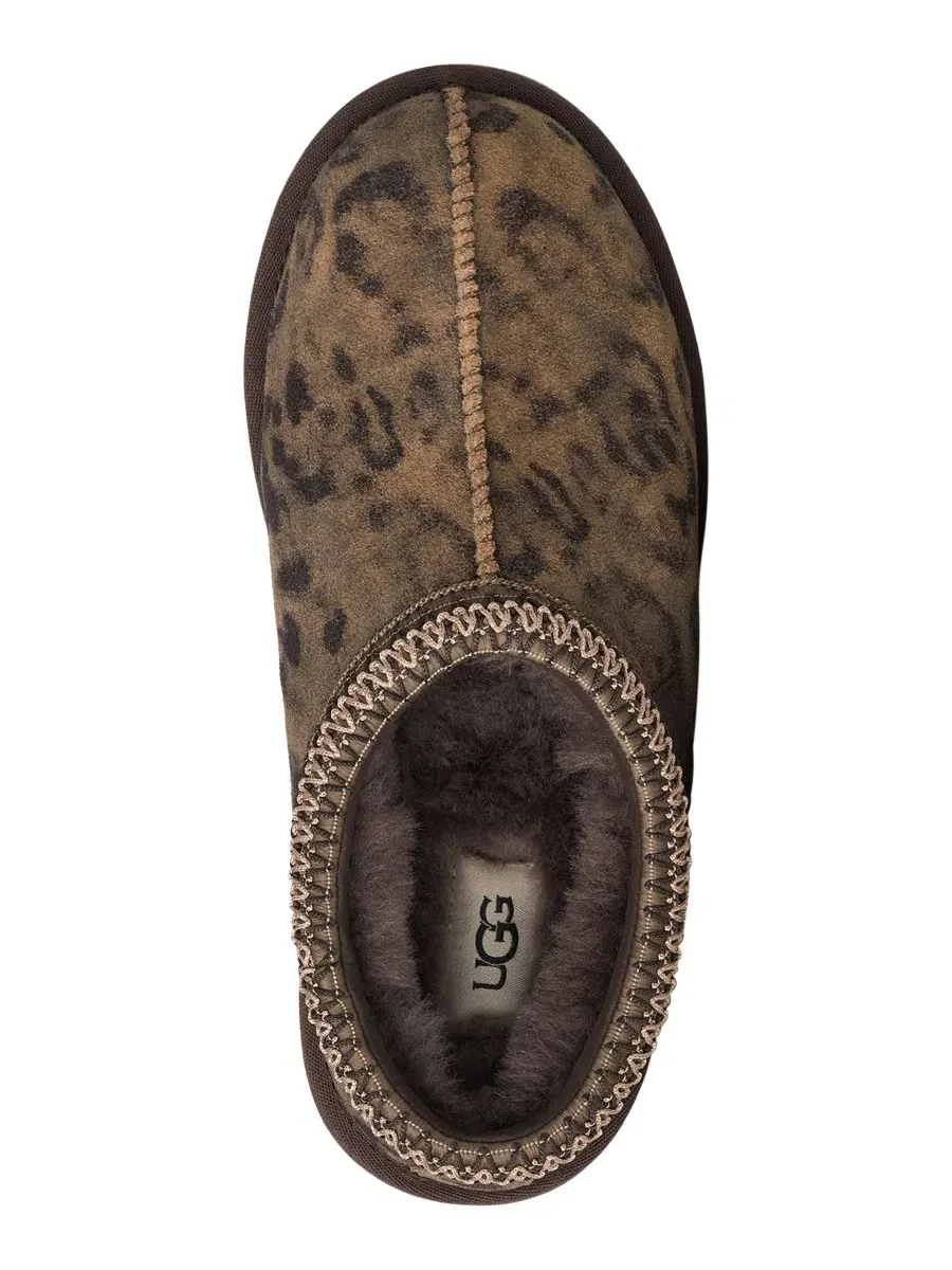 Домашние тапочки-слипоны из замши с принтом UGG — изображение 4 из 6, орех