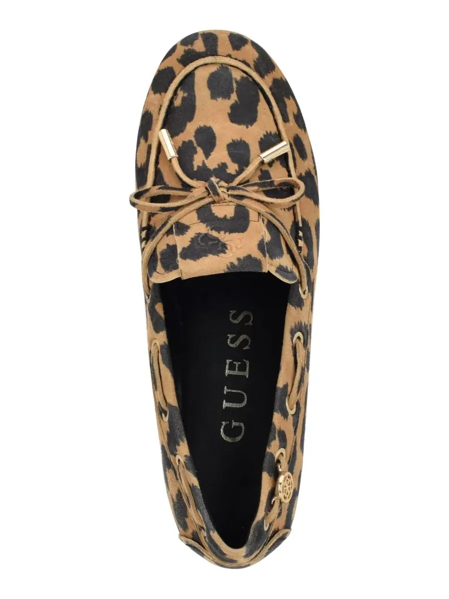 Женские лоферы Aisha из мягкой замши GUESS, леопард suede — изображение 4 из 5, леопардовый
