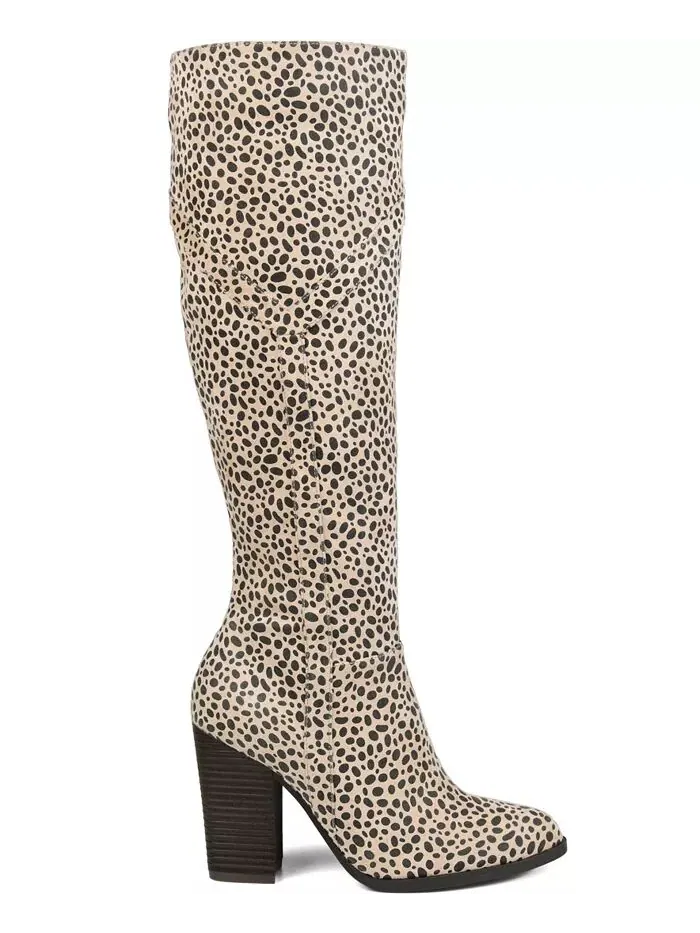 Женские сапоги Kyllie Wide Calf Journee Collection — изображение 7 из 44, бежевый