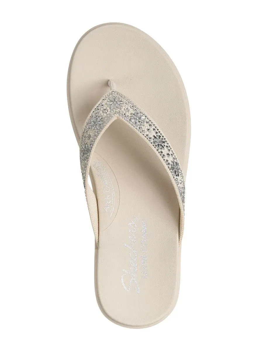 Женские сандалии-шлепанцы Meditation Luxe - Sunny Glow от Finish Line Skechers — изображение 5 из 6, белый