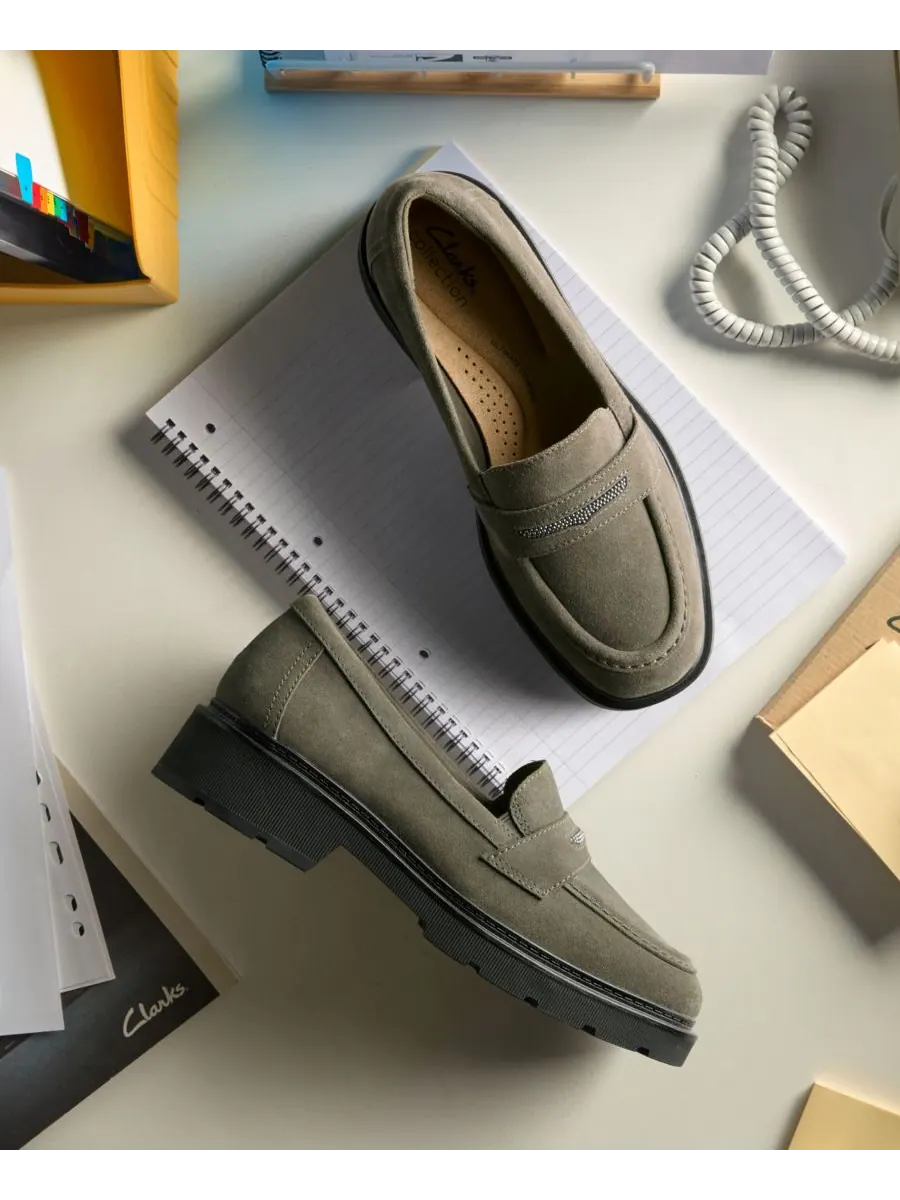 Лоферы женские Clarks Lauryl Step, замша — изображение 6 из 10, темный оливковый