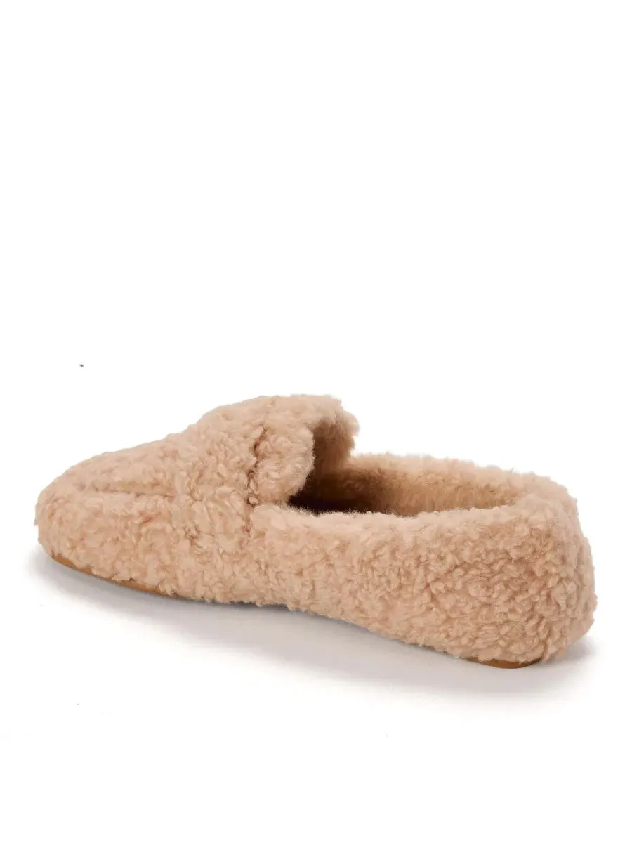 Женские тапочки-лоферы Madeline Luxe Teddy Latte Dearfoams — изображение 6 из 8, бежевый