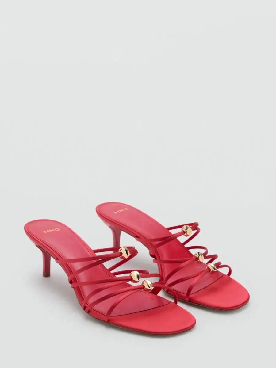 Босоножки на каблуке с ремешками, модель Satin Strap Heeled Sandal MANGO — изображение 2 из 5, красный