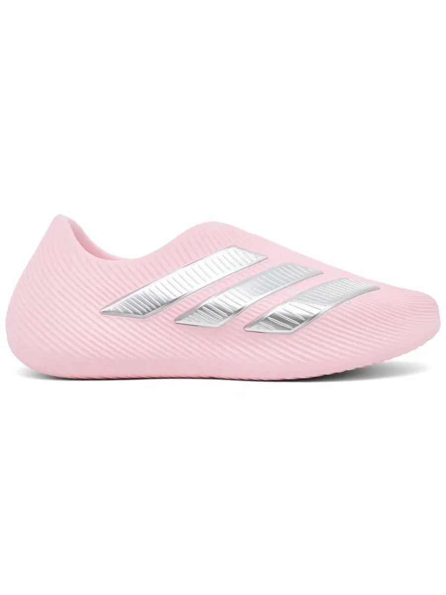 Кроссовки с футуристичным дизайном, slip-on adidas — изображение 2 из 6