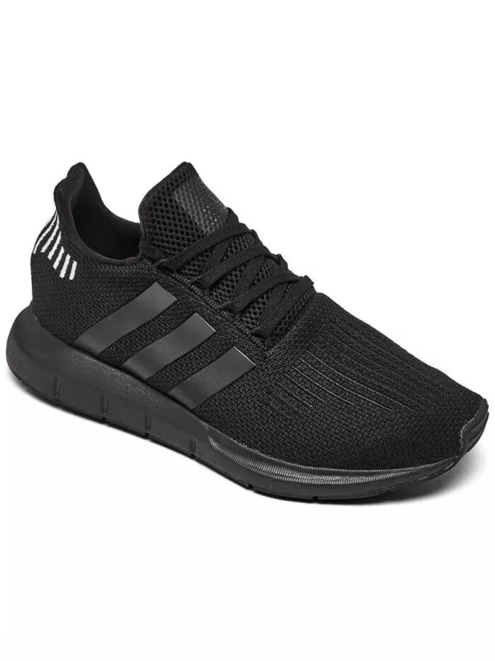 Женские повседневные кроссовки Swift Run 1.0 от Finish Line adidas