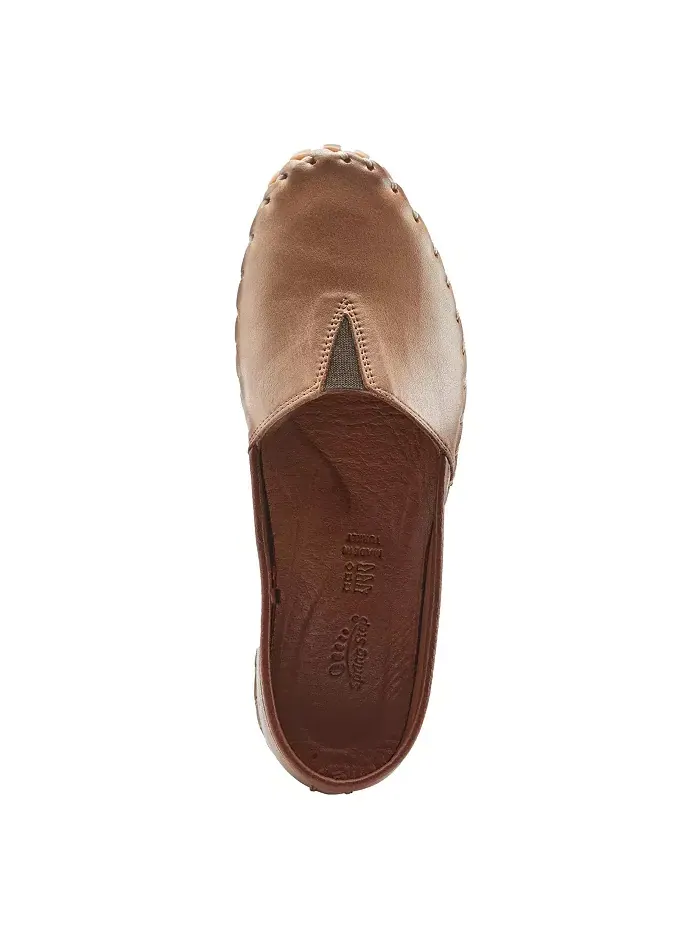 Туфли Kathaleta Leather Slip-On Comfort Flats с V-образной эластичной выемкой, поддержкой свода — изображение 3 из 6