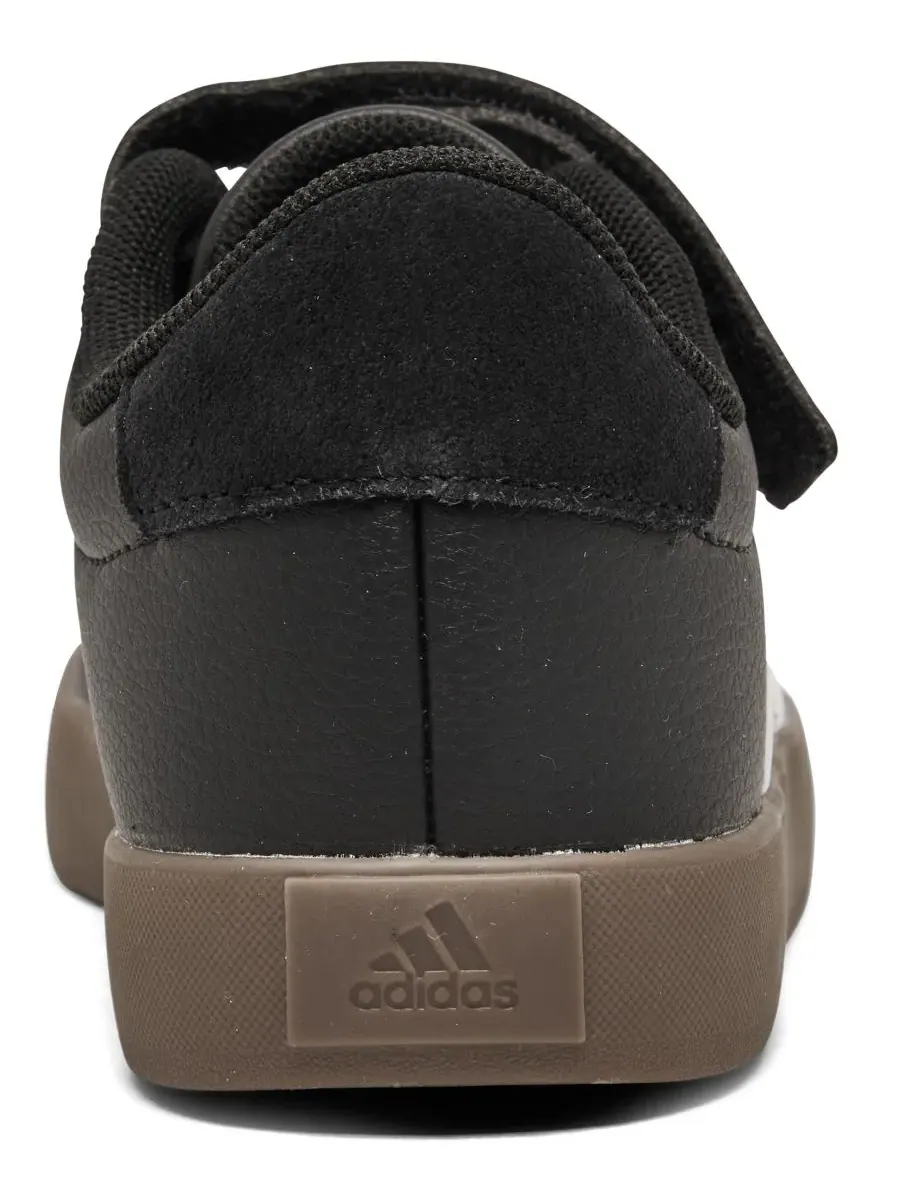 Детские повседневные кроссовки VL Court 3.0 с застежкой-ремешком от Finish Line Adidas — изображение 4 из 6, черный белый