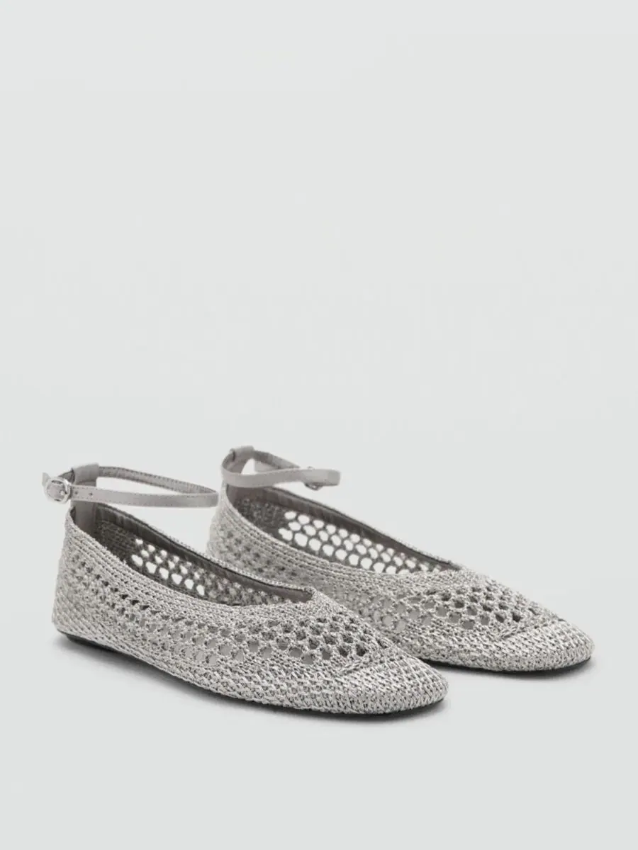 Балетки с перепончатым верхом и пряжкой, модель Ankle Strap Crocheted Ballet Flats MANGO