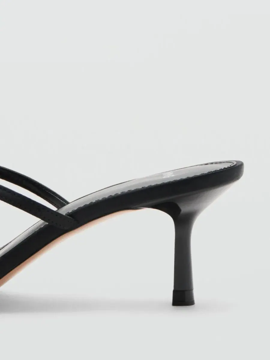Босоножки на каблуке с атласными ремешками, модель Satin Strap Heeled Sandal MANGO — изображение 3 из 5, черный