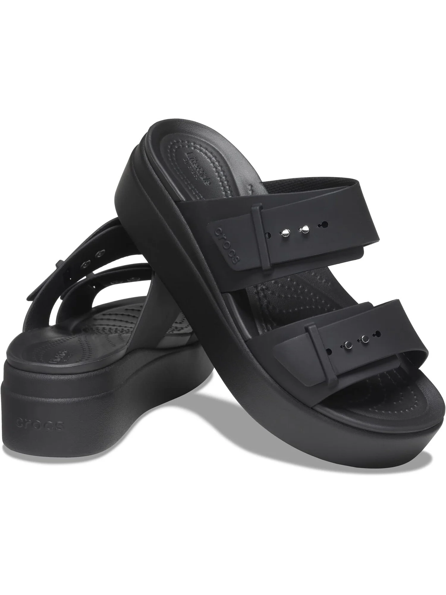 Сандалии на плоской подошве Brooklyn Buckle Low Wedge Crocs — 7