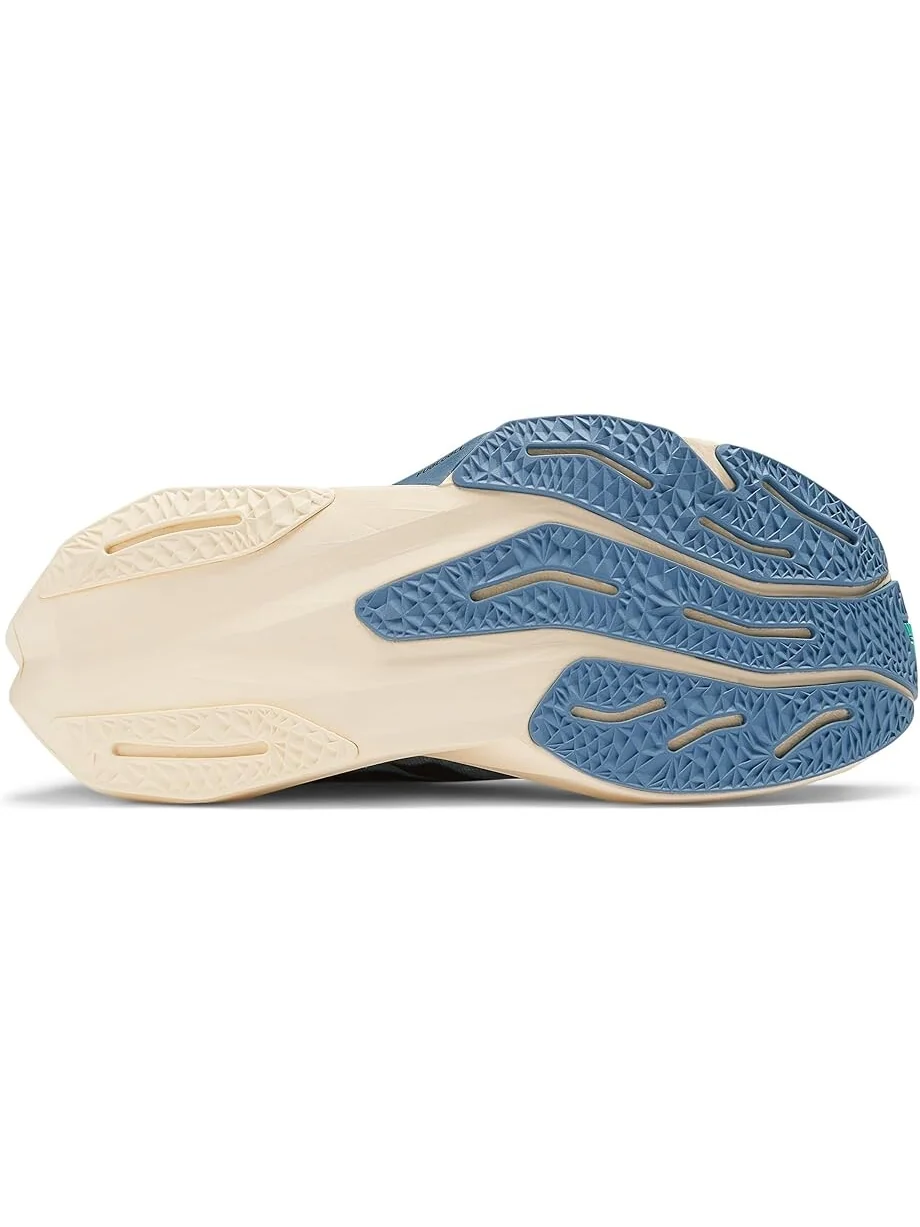 Кроссовки New Balance FuelCell Rebel v4 — 3