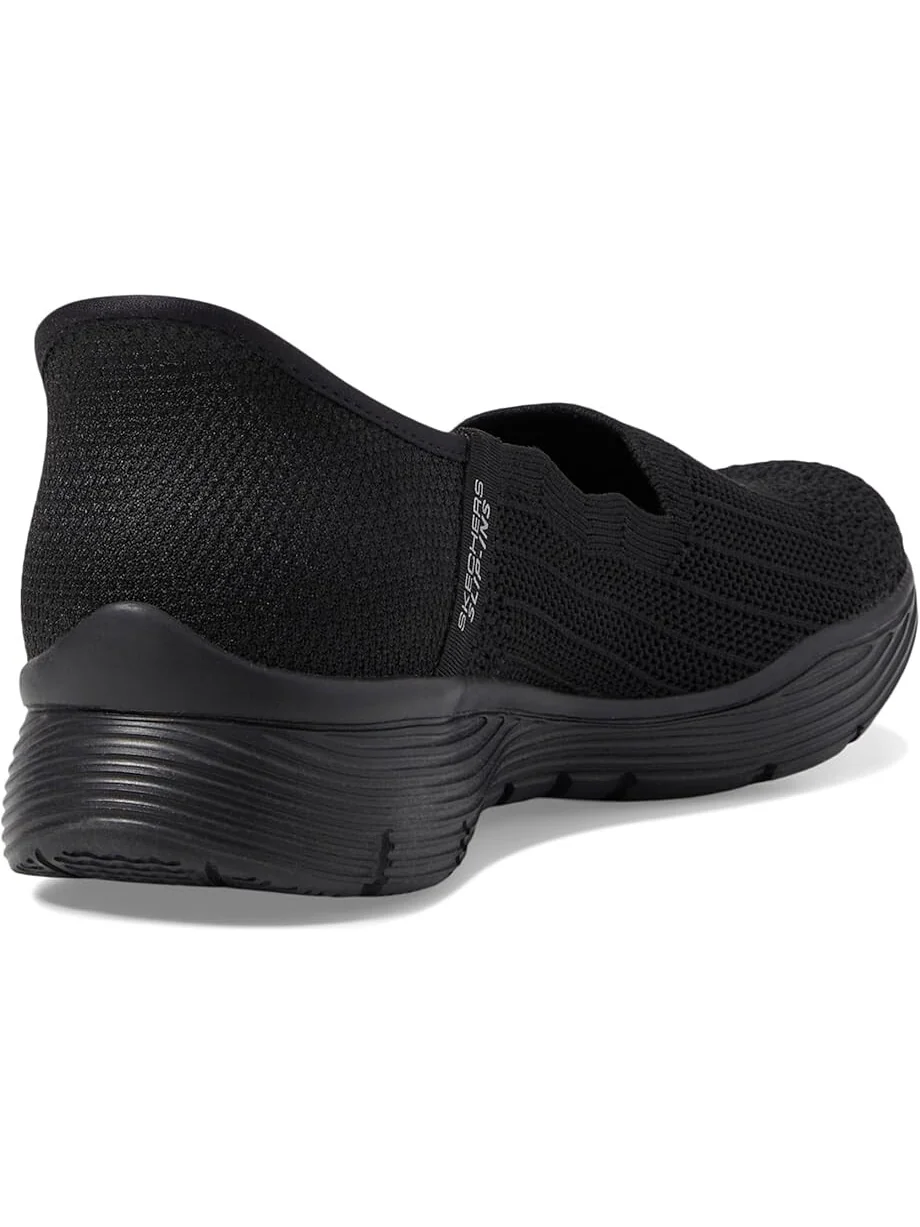 Туфли на плоской подошве SKECHERS Seager - Believe It Hands Free Slip-Ins — 5