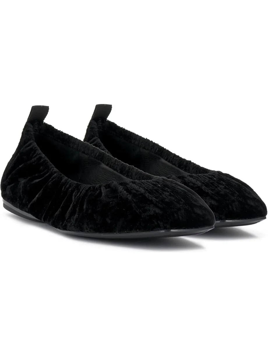 Туфли на плоской подошве Vince Camuto Verline — черный