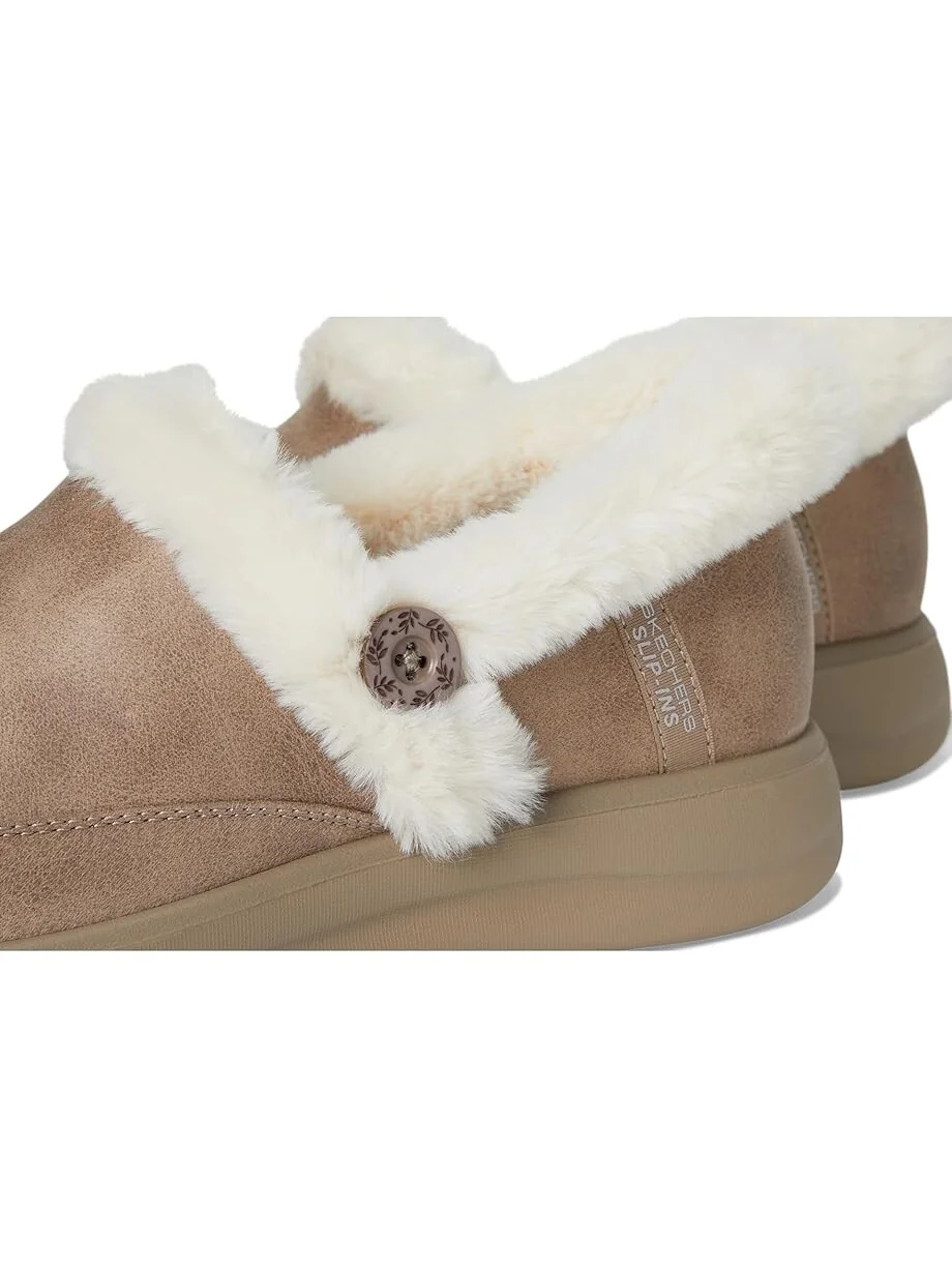 Шлепанцы SKECHERS Cozy Escape - Hands Free Slip-Ins — 6