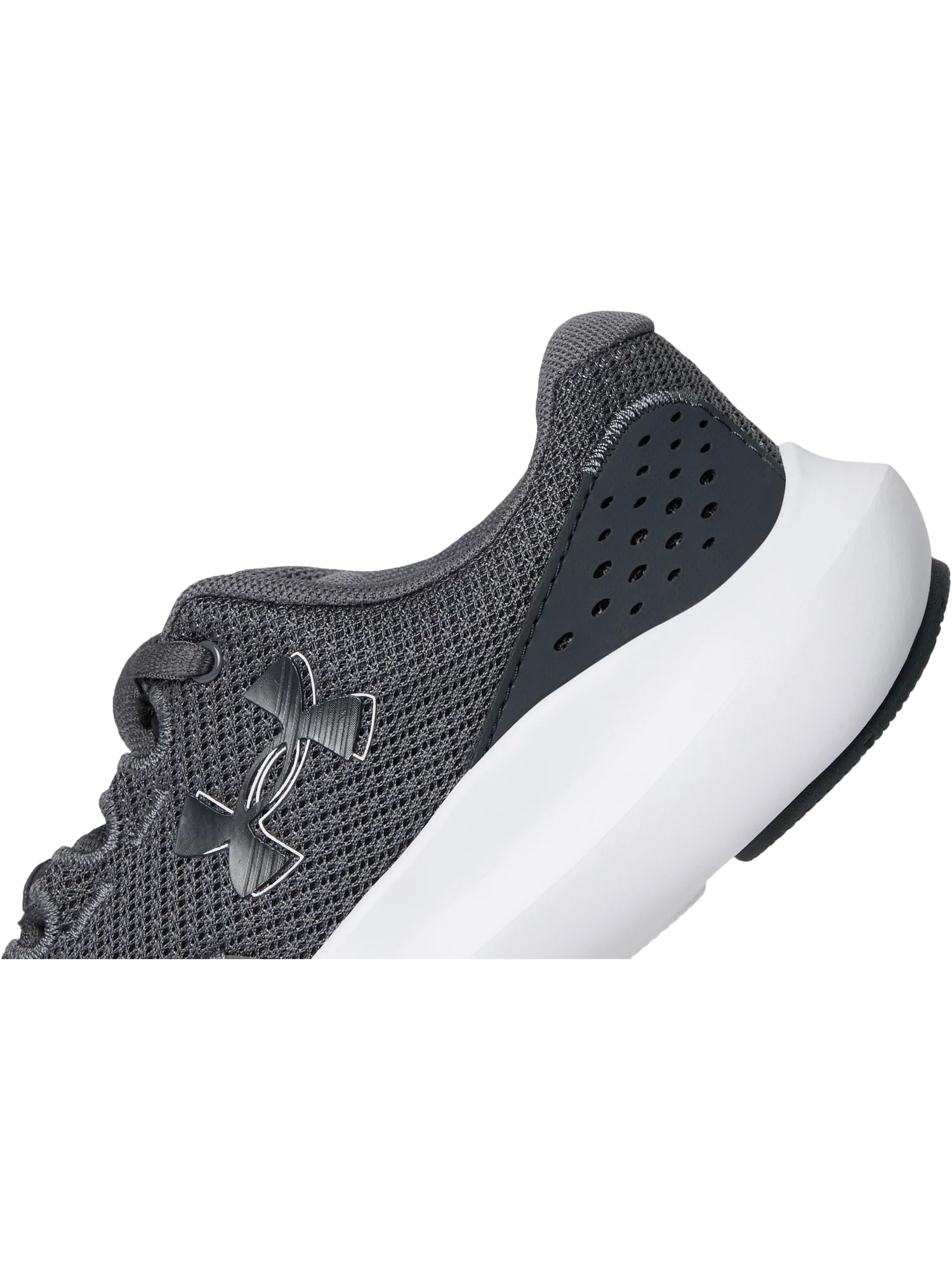 Кроссовки Under Armour Kids Grade School Surge 4 — 6