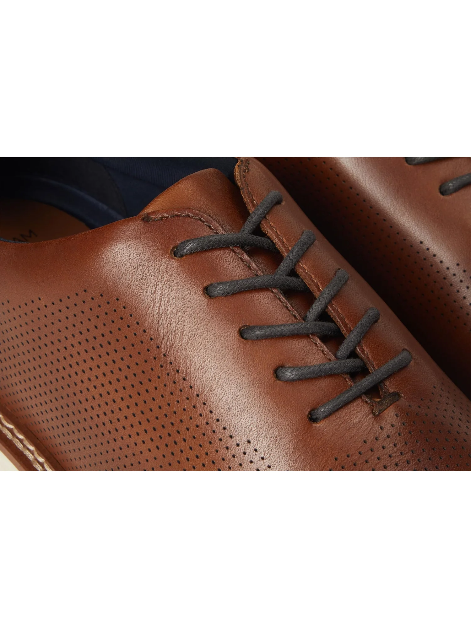 Оксфорды Johnston & Murphy Upton One-piece Perfed Plain Toe — 6