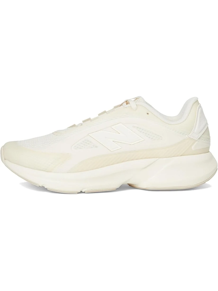 Женские кроссовки New Balance Catalyst — 4