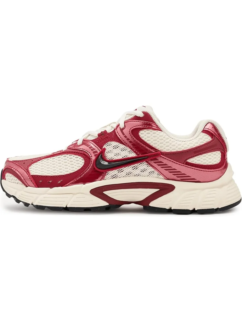Женские кроссовки Nike V5 RNR Soft Pearl/Black/Team Crimson — 4
