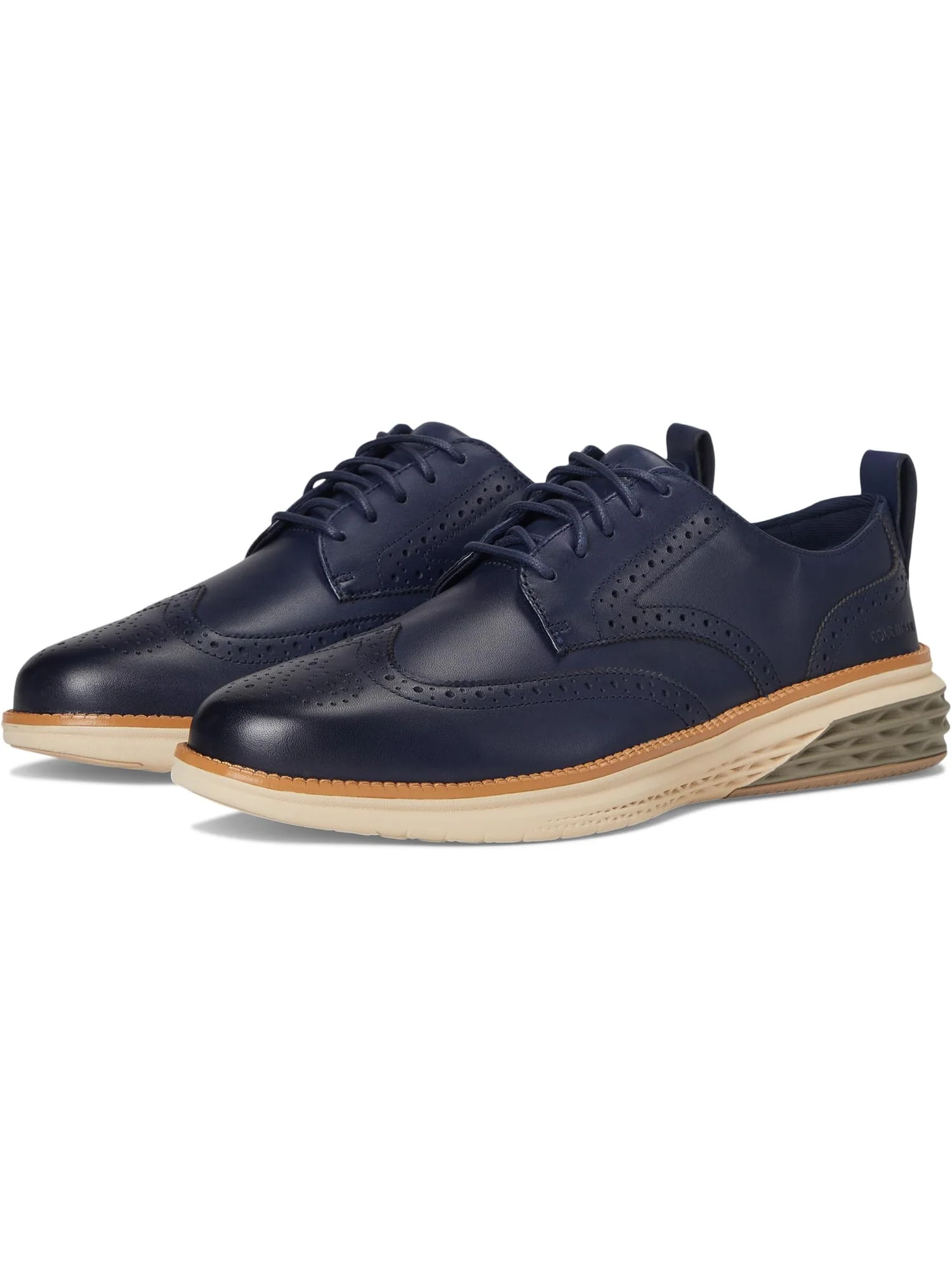 Оксфорды Cole Haan Grand Hurrion Wing Tip Oxford, цвет Midnight Moon/Irish Coffee/Oat — 1