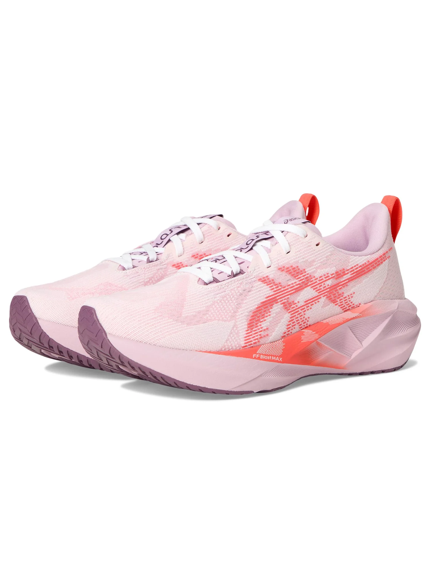Кроссовки ASICS Novablast 5 — изображение 1 из 7, белый