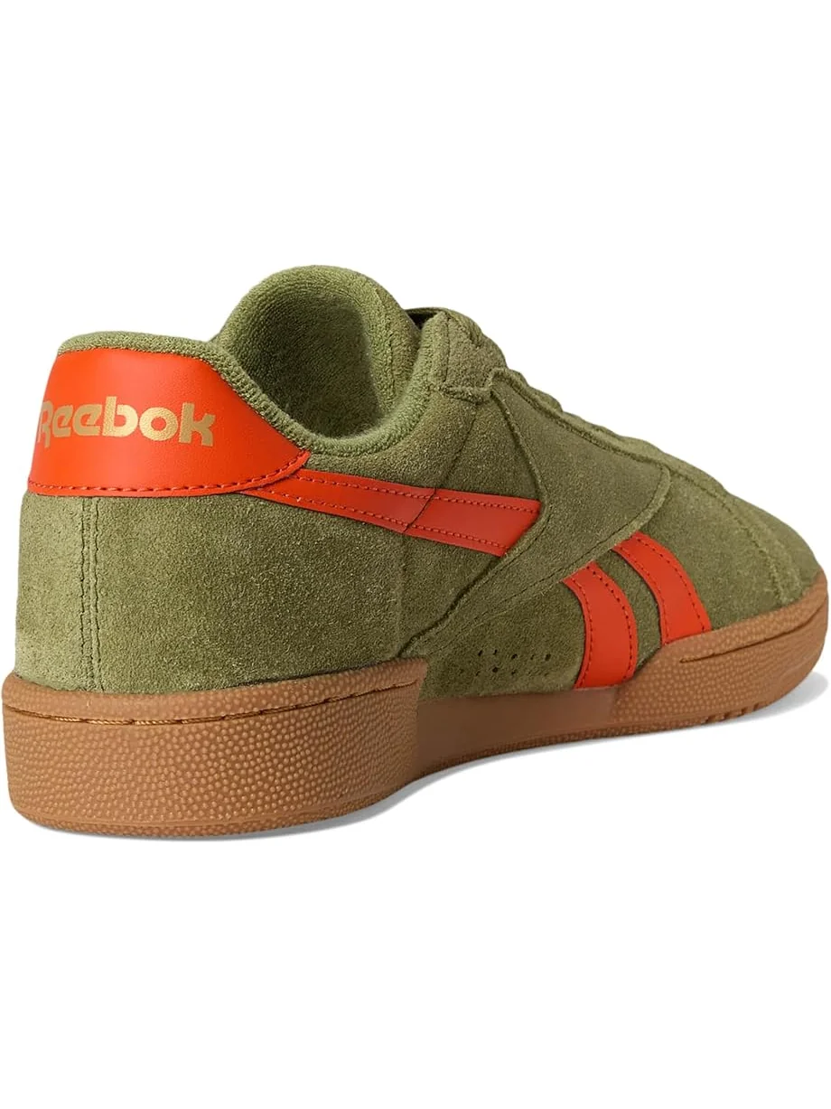 Унисекс кроссовки Reebok Lifestyle Club C Grounds UK, Deepolive/Pumporange/Gum — 5