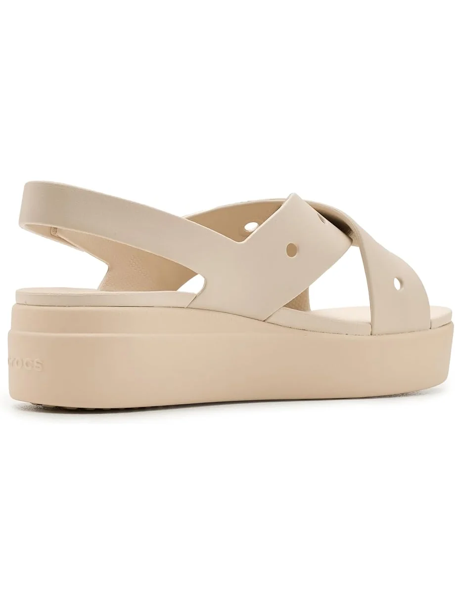 Женские сандалии Crocs Brooklyn 4U Low Wedges, Frappe/Cross-Strap — 3