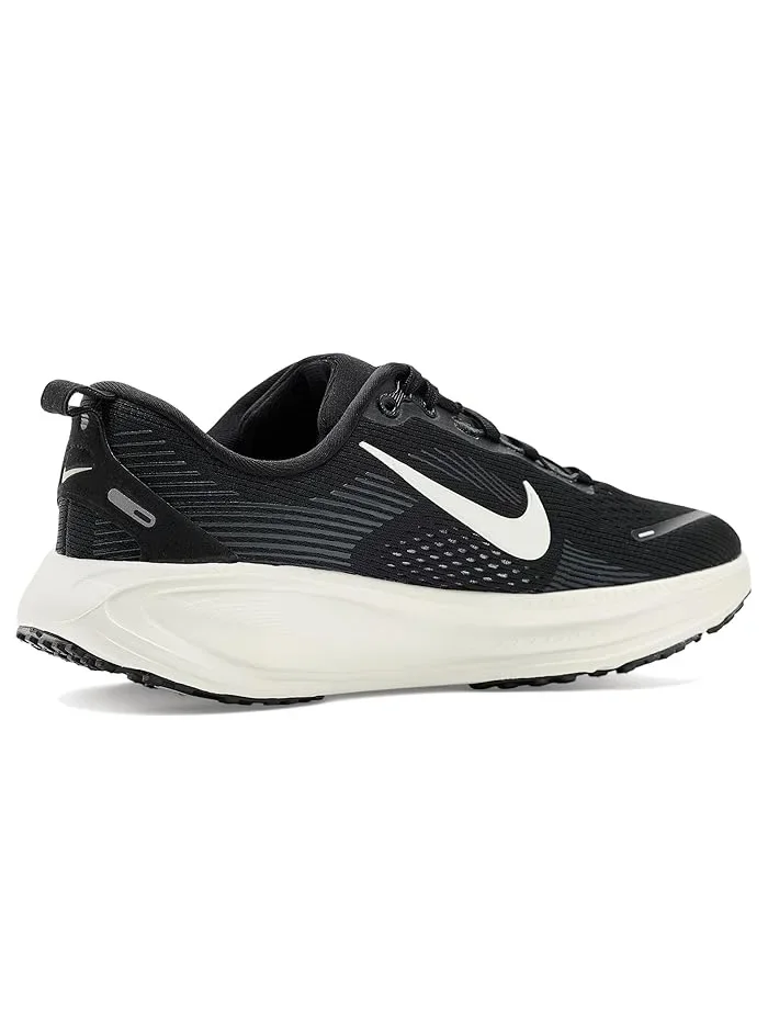Кроссовки беговые Vomero 18 Nike Kids — 4