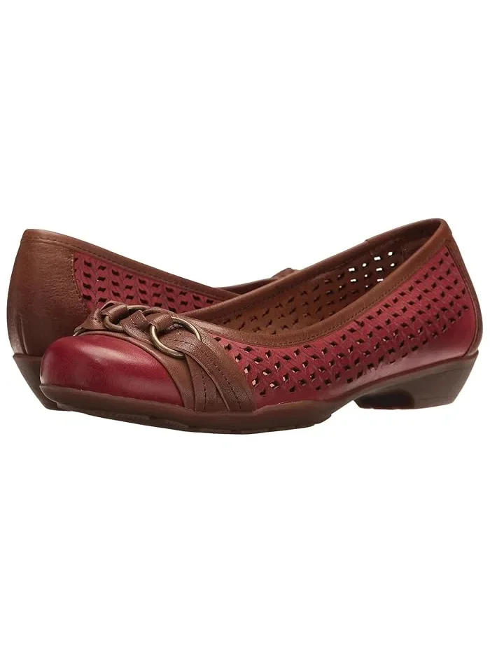 Туфли лазерной перфорацией Posie Softspots Comfortiva